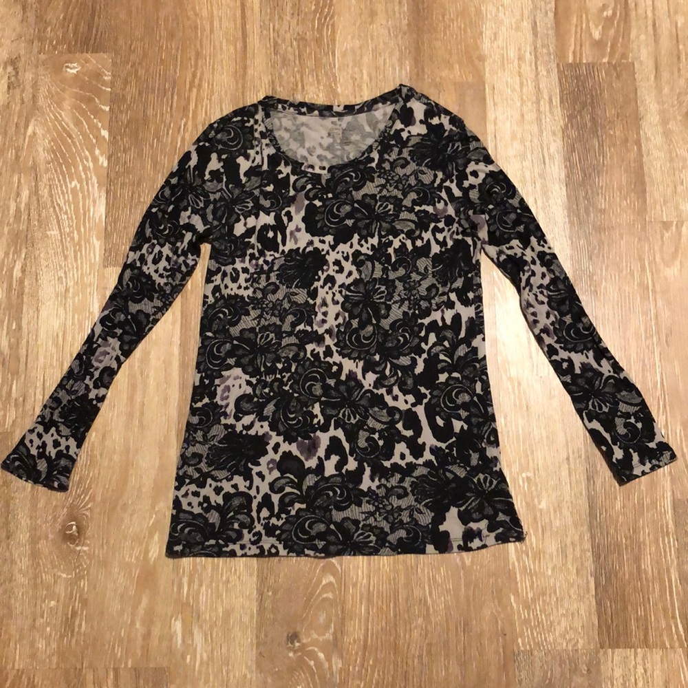 Daisy Fuentes Long Sleeve